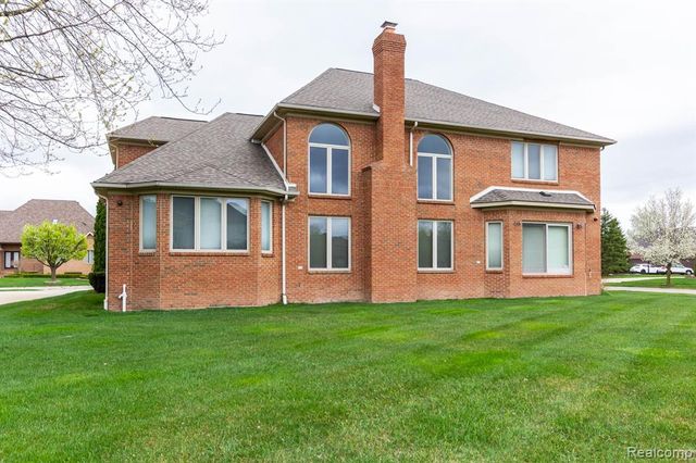 49759 Lakebridge Drive, Shelby Twp, MI 48315