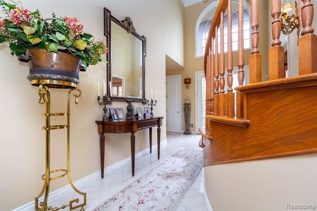 49759 Lakebridge Drive, Shelby Twp, MI 48315