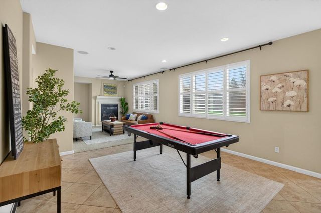 9988 Autumn Sage Way, Elk Grove, CA 95757