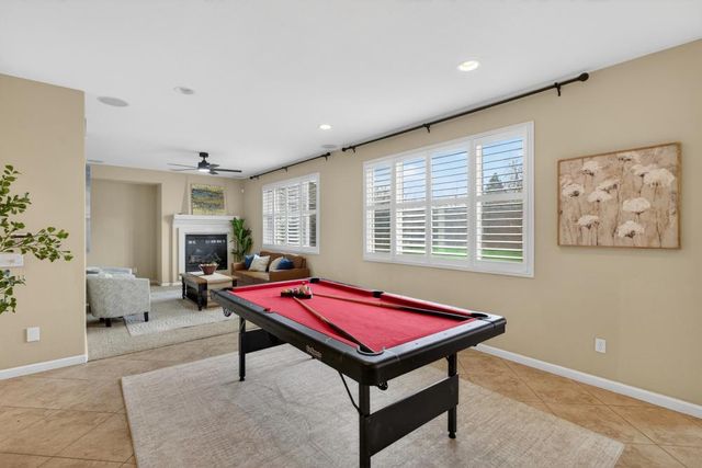 9988 Autumn Sage Way, Elk Grove, CA 95757