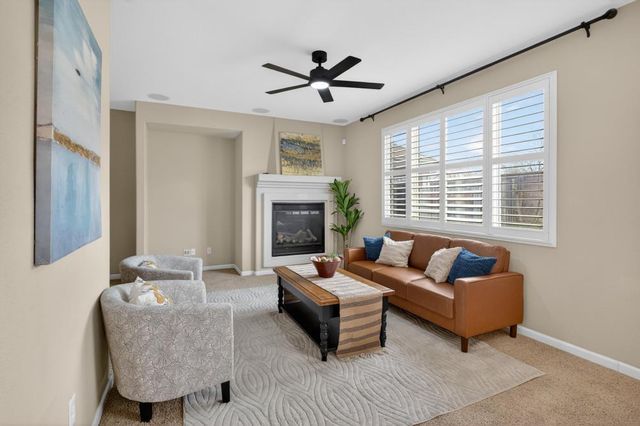 9988 Autumn Sage Way, Elk Grove, CA 95757