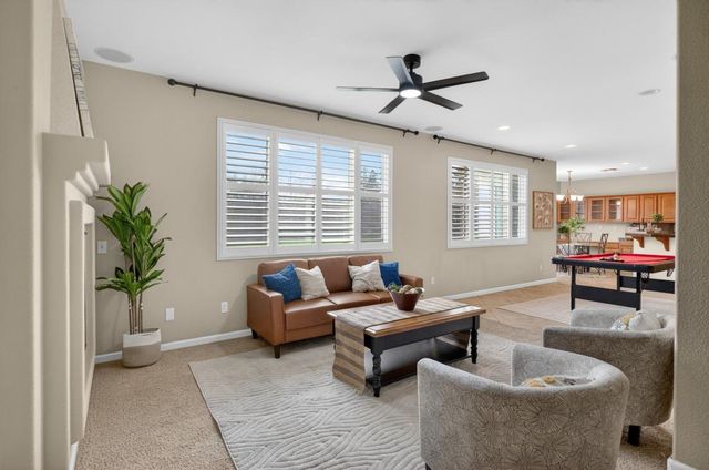 9988 Autumn Sage Way, Elk Grove, CA 95757