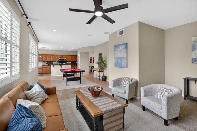 9988 Autumn Sage Way, Elk Grove, CA 95757