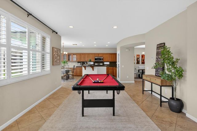 9988 Autumn Sage Way, Elk Grove, CA 95757