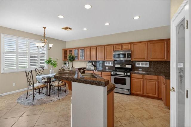 9988 Autumn Sage Way, Elk Grove, CA 95757