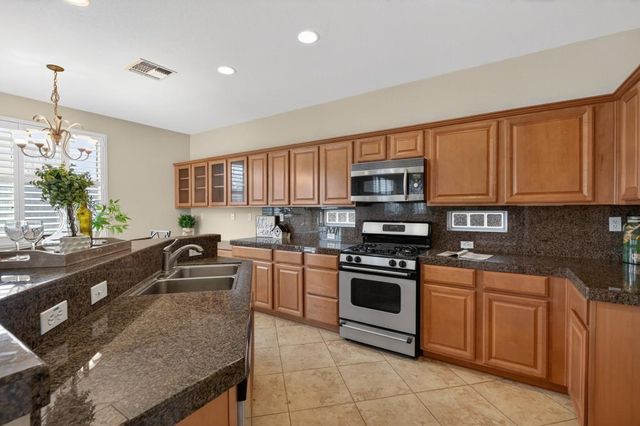 9988 Autumn Sage Way, Elk Grove, CA 95757