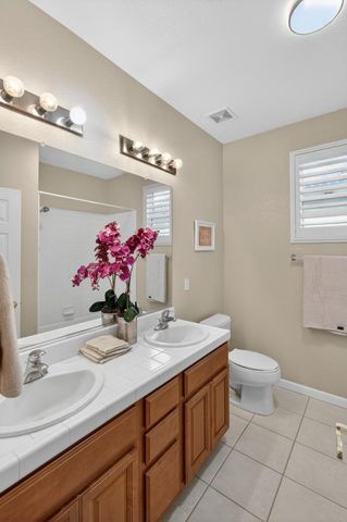 9988 Autumn Sage Way, Elk Grove, CA 95757