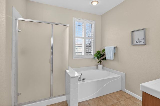 9988 Autumn Sage Way, Elk Grove, CA 95757