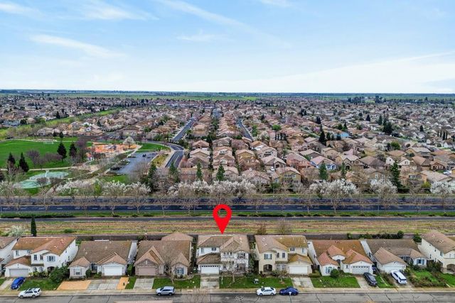 9988 Autumn Sage Way, Elk Grove, CA 95757
