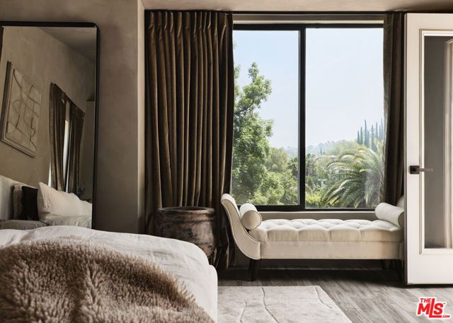 4967 Llano Drive, Woodland Hills (los Angeles), CA 91364