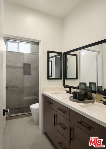 4967 Llano Drive, Woodland Hills (los Angeles), CA 91364