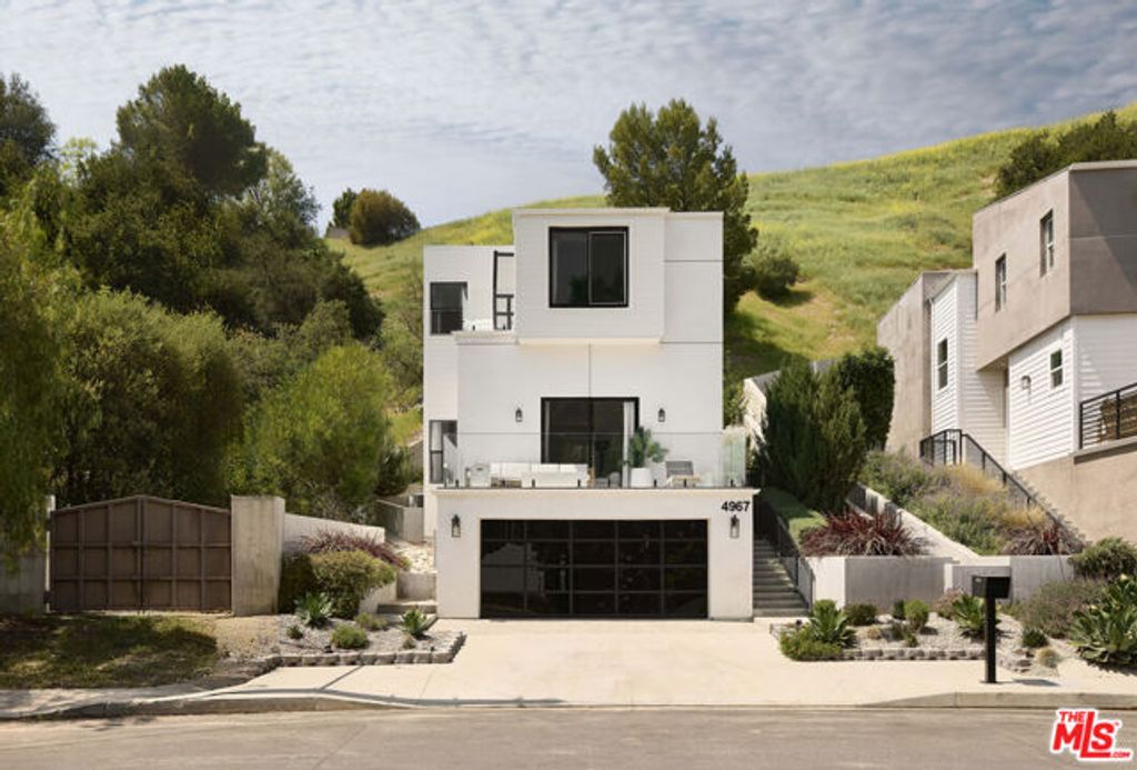 4967 Llano Drive, Woodland Hills (los Angeles), CA 91364