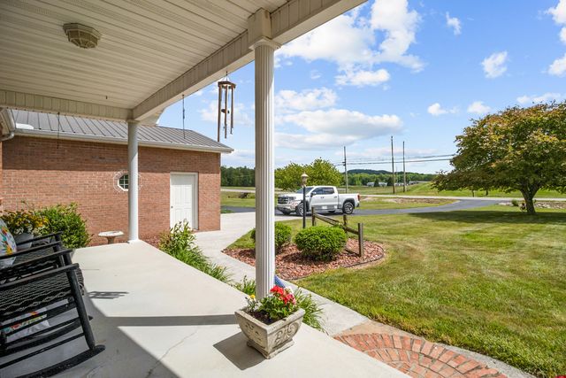 8356 E Laurel Road, London, KY 40741