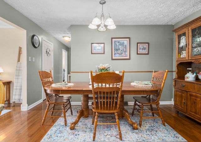 8356 E Laurel Road, London, KY 40741
