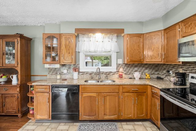 8356 E Laurel Road, London, KY 40741