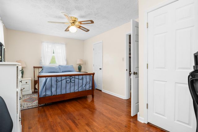 8356 E Laurel Road, London, KY 40741