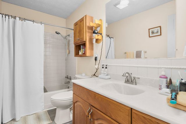 8356 E Laurel Road, London, KY 40741