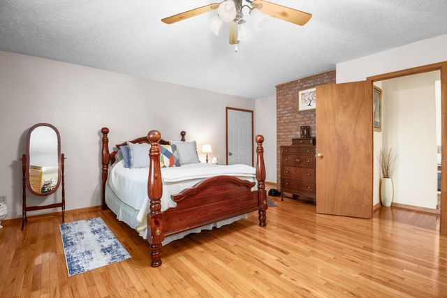 8356 E Laurel Road, London, KY 40741