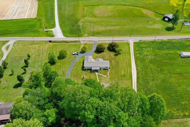 8356 E Laurel Road, London, KY 40741