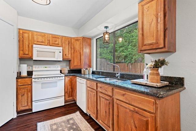 6312 Brookgate Drive, Arlington, TX 76016