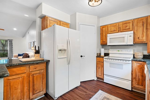 6312 Brookgate Drive, Arlington, TX 76016