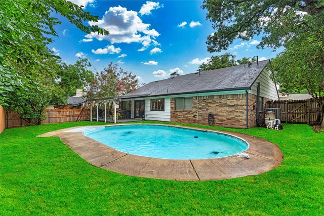 6312 Brookgate Drive, Arlington, TX 76016