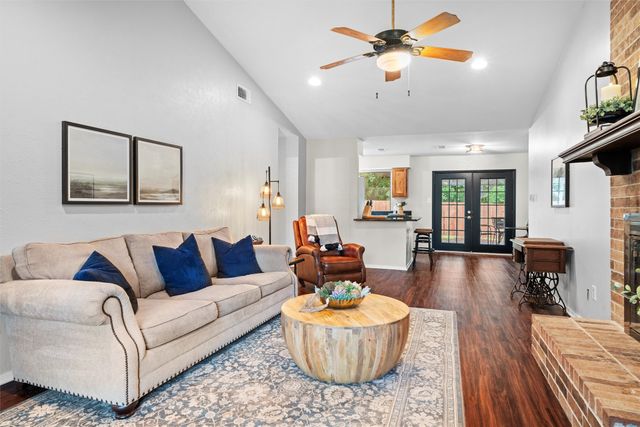 6312 Brookgate Drive, Arlington, TX 76016