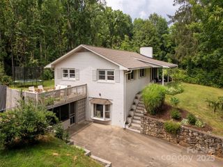 87 Apple Blossom Lane, Waynesville, NC 28786