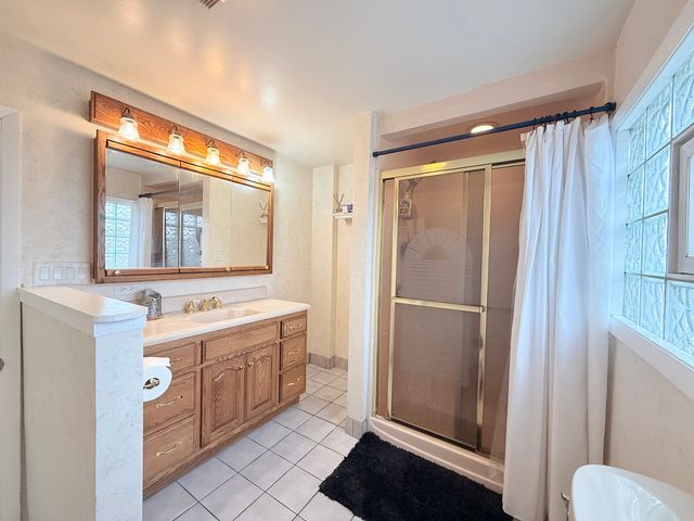 5818 W 60th Street, Chicago, IL 60638