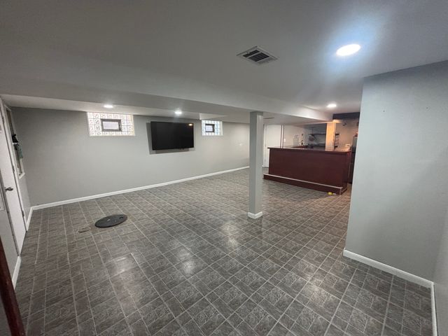 5818 W 60th Street, Chicago, IL 60638