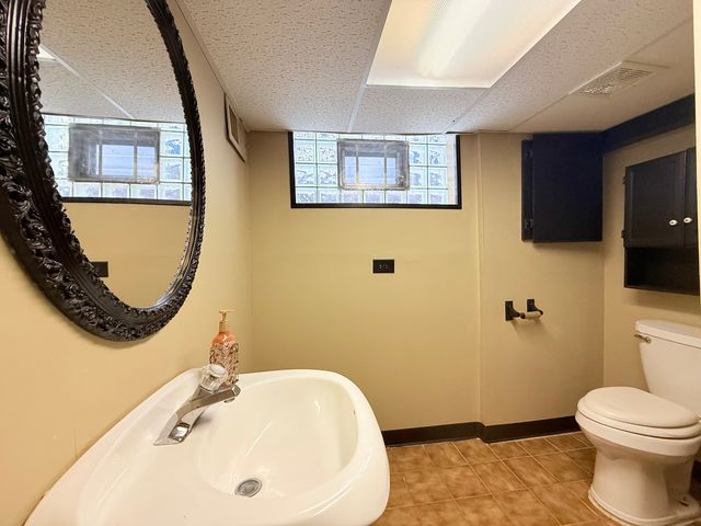 5818 W 60th Street, Chicago, IL 60638
