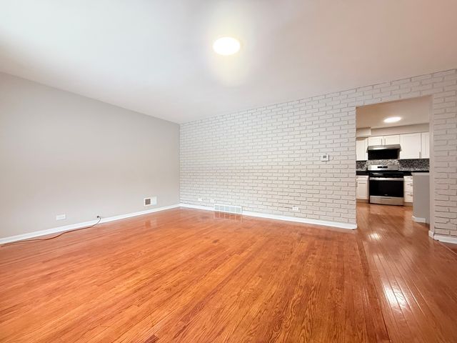 5818 W 60th Street, Chicago, IL 60638