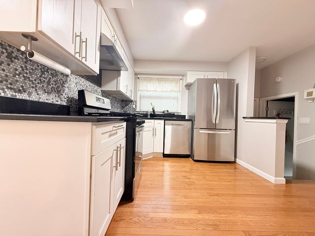 5818 W 60th Street, Chicago, IL 60638