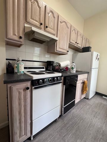 206 Chestnut Hill Ave 1, Boston, MA 02135