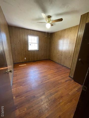 5 Dale Drive, St Charles, MO 63303