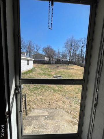 5 Dale Drive, St Charles, MO 63303