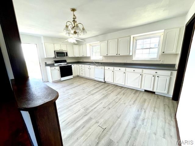 5 Dale Drive, St Charles, MO 63303