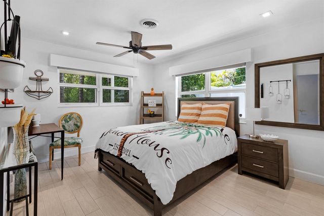 3319 NE 18TH Street, Fort Lauderdale, FL 33305