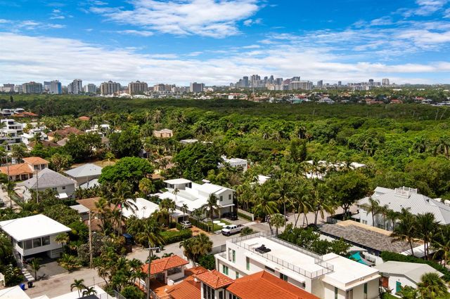 3319 NE 18TH Street, Fort Lauderdale, FL 33305