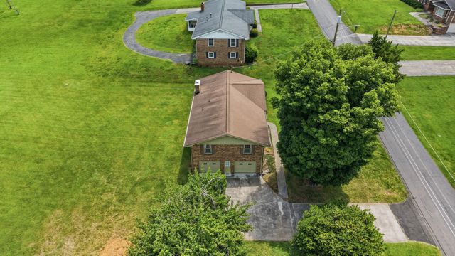3945 Bow Street NE, Cleveland, TN 37312