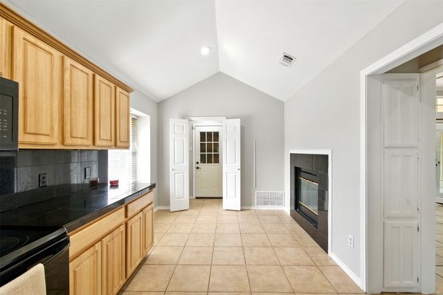 560 Dandelion Drive, Cedar Hill, TX 75104