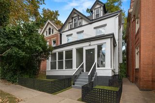 7617 Waverly St, Point Breeze, PA 15221
