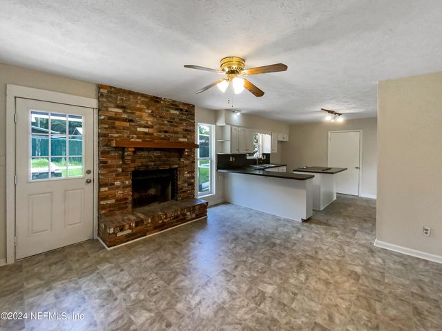 350 MEMORIAL PARK Road, Jacksonville, FL 32220