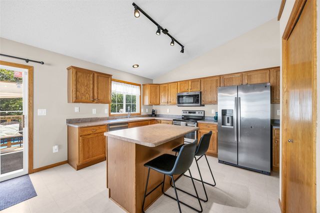 869 Augusta Circle, North Liberty, IA 52317