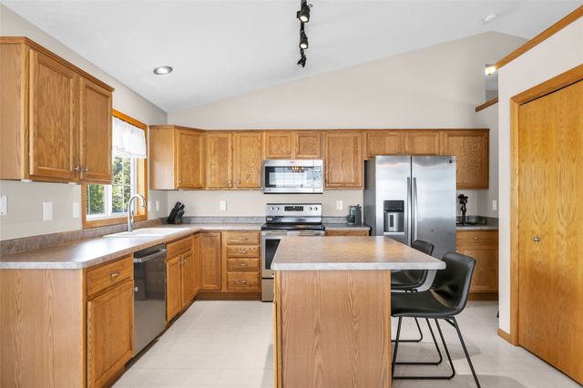 869 Augusta Circle, North Liberty, IA 52317