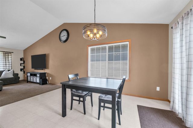 869 Augusta Circle, North Liberty, IA 52317
