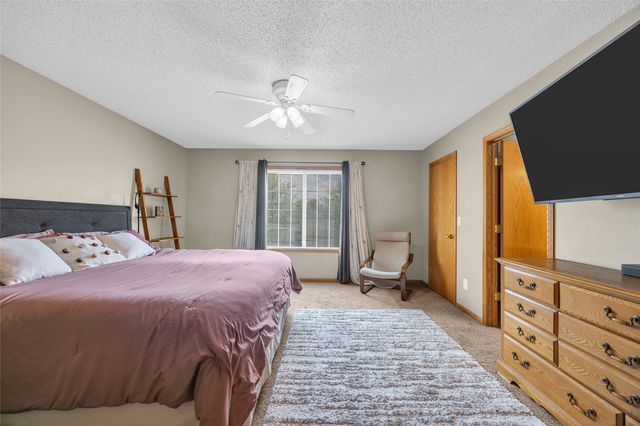 869 Augusta Circle, North Liberty, IA 52317