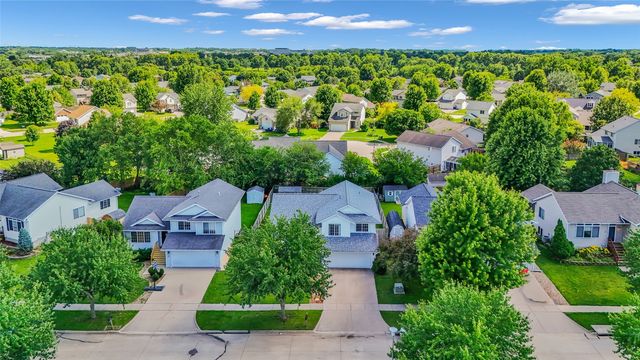 869 Augusta Circle, North Liberty, IA 52317