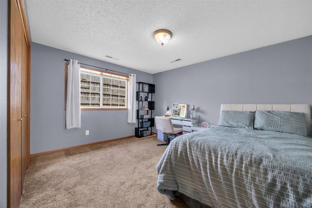 869 Augusta Circle, North Liberty, IA 52317