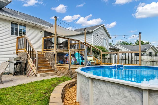 869 Augusta Circle, North Liberty, IA 52317